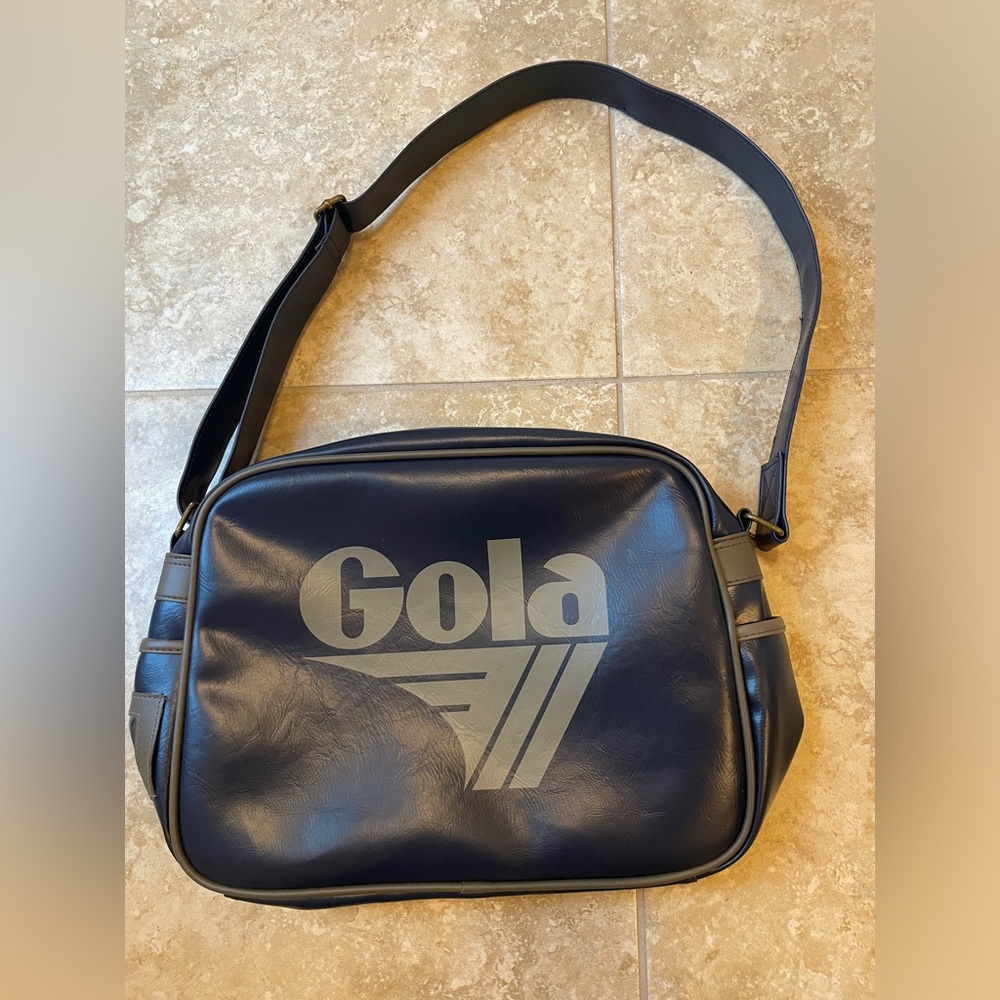 Gola Classics Redford Messenger Bag